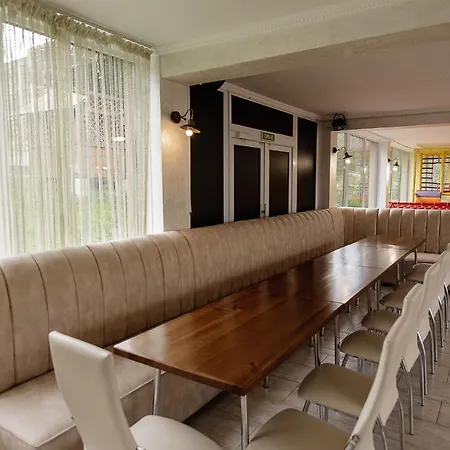 Hotel Brooklyn 2 Yablunytsia